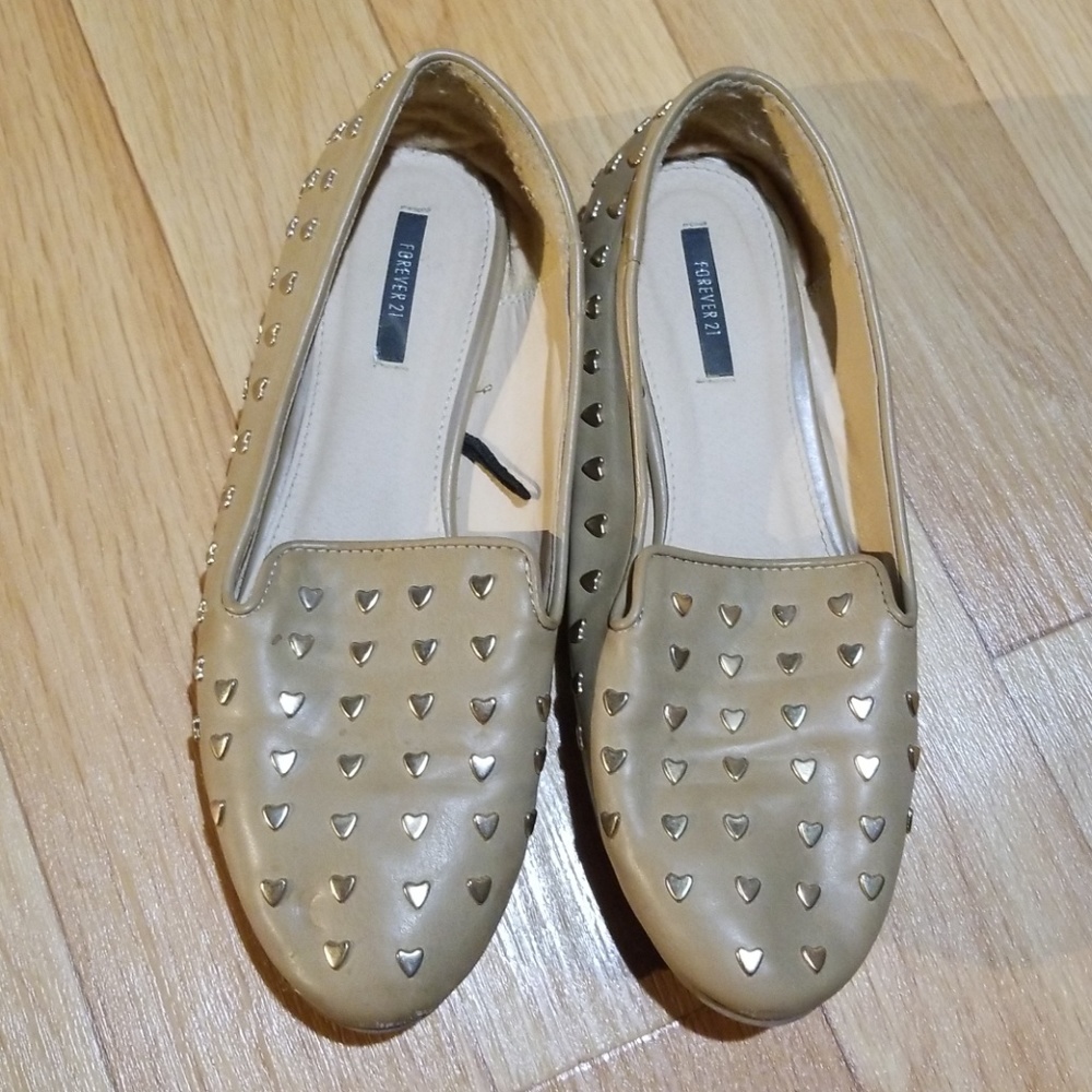 Heart studded flats size 7